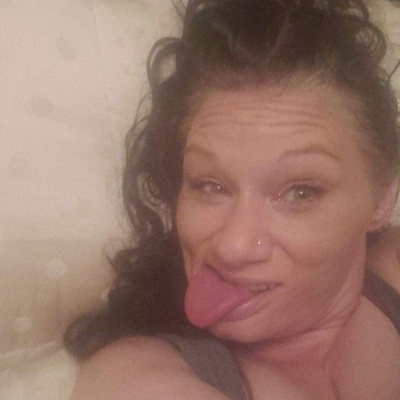 Meet your Posher, Amy - Picture 1 of 1